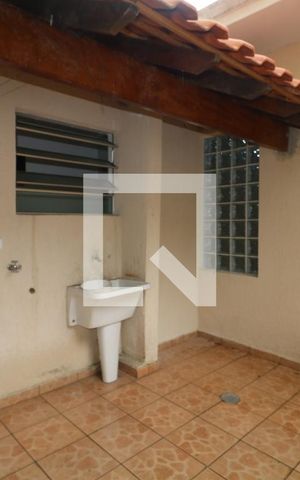 Casa para alugar com 160m², 4 quartos e 2 vagasÁrea de Serviço