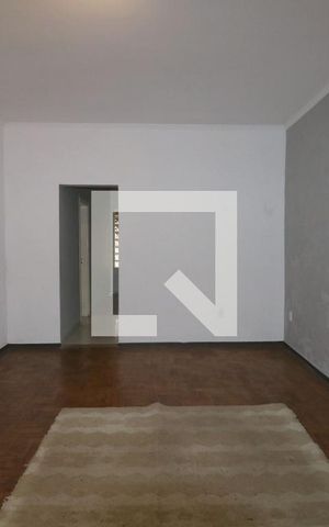 Casa para alugar com 160m², 4 quartos e 2 vagasSala 