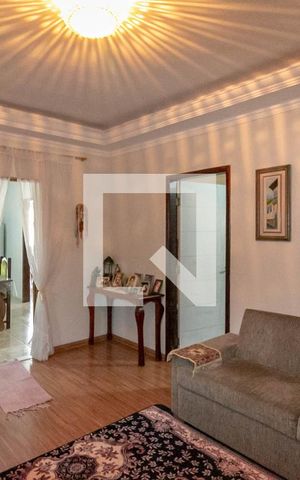 Casa à venda com 540m², 4 quartos e sem vaga Casa à venda com 540m², 4 quartos e sem vagaSala