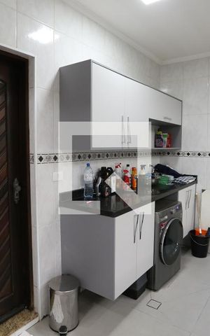 Casa à venda com 278m², 3 quartos e 4 vagasÁrea de Serviço