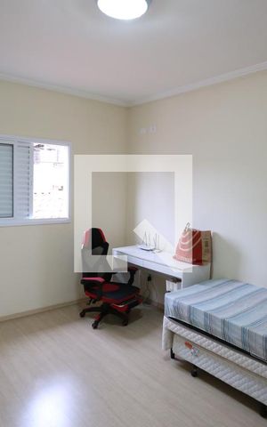 Casa à venda com 278m², 3 quartos e 4 vagasQuarto 2