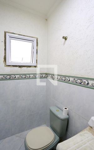 Casa à venda com 278m², 3 quartos e 4 vagasLavabo