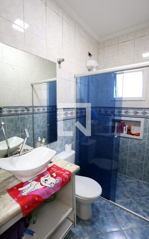 Casa à venda com 278m², 3 quartos e 4 vagasBanheiro 