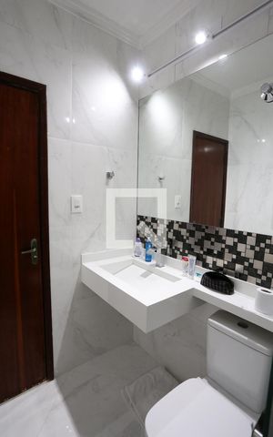 Casa à venda com 278m², 3 quartos e 4 vagasBanheiro da Suíte 