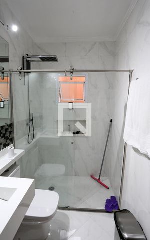 Casa à venda com 278m², 3 quartos e 4 vagasBanheiro da Suíte 