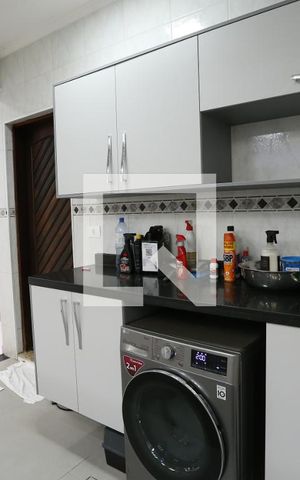 Casa à venda com 278m², 3 quartos e 4 vagasÁrea de Serviço