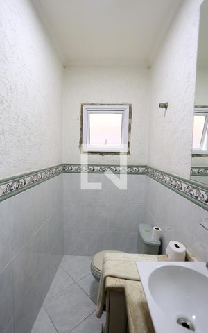 Casa à venda com 278m², 3 quartos e 4 vagasLavabo