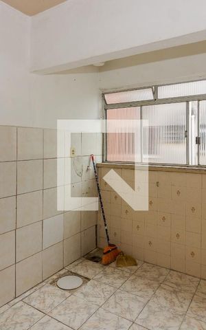Apartamento à venda com 46m², 2 quartos e 1 vaga Apartamento à venda com 46m², 2 quartos e 1 vagaCozinha e Área de Serviço
