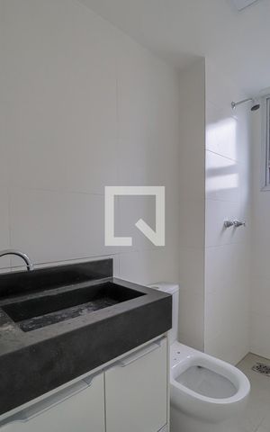 Apartamento para alugar com 55m², 2 quartos e 2 vagasBanheiro do Quarto 2 Suíte
