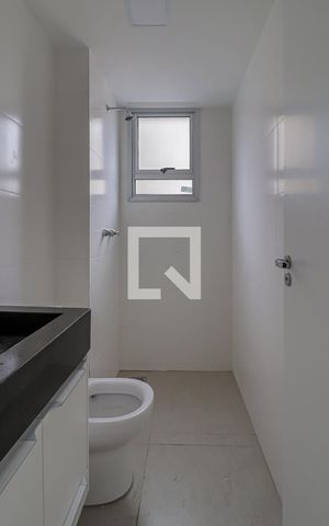 Apartamento para alugar com 55m², 2 quartos e 2 vagasBanheiro do Quarto 2 Suíte
