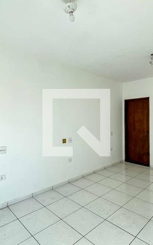Casa à venda com 130m², 3 quartos e 3 vagas Casa à venda com 130m², 3 quartos e 3 vagasSala