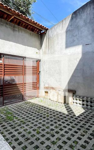 Casa à venda com 130m², 3 quartos e 3 vagas Casa à venda com 130m², 3 quartos e 3 vagasGaragem