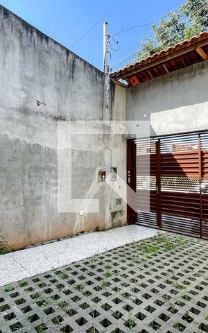 Casa à venda com 130m², 3 quartos e 3 vagas Casa à venda com 130m², 3 quartos e 3 vagasGaragem