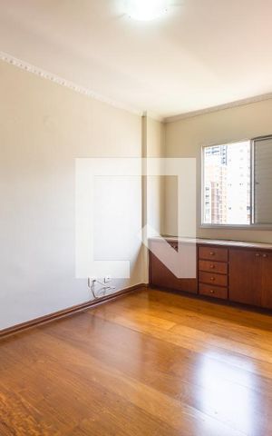 Apartamento para alugar com 80m², 2 quartos e 1 vagaSuíte