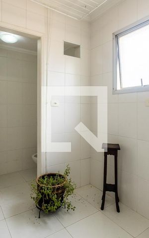 Apartamento para alugar com 80m², 2 quartos e 1 vagaÁrea de Serviço