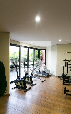 Apartamento à venda com 148m², 3 quartos e 3 vagas Apartamento à venda com 148m², 3 quartos e 3 vagasÁrea comum - Academia