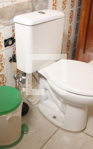 Casa à venda com 120m², 3 quartos e 2 vagasBanheiro