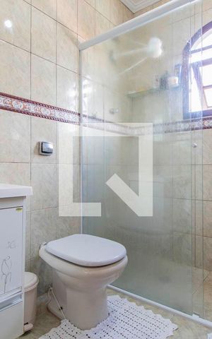 Casa à venda com 190m², 3 quartos e 4 vagas Casa à venda com 190m², 3 quartos e 4 vagasBanheiro 2