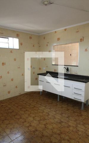 Casa para alugar com 60m², 2 quartos e sem vagaCozinha
