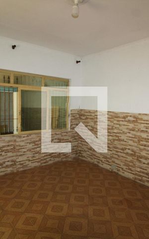 Casa para alugar com 60m², 2 quartos e sem vagaSala