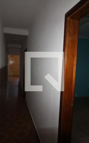 Casa para alugar com 60m², 2 quartos e sem vagaCorredor