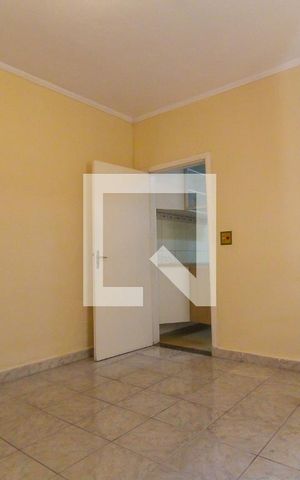 Casa à venda com 170m², 2 quartos e 2 vagas Casa à venda com 170m², 2 quartos e 2 vagasQuarto 2