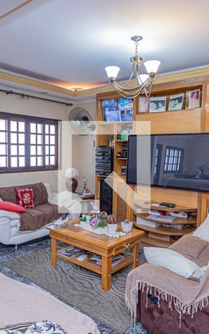 Casa para alugar com 600m², 4 quartos e 15 vagas Casa para alugar com 600m², 4 quartos e 15 vagasSala de estar