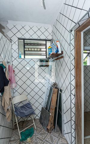 Casa para alugar com 600m², 4 quartos e 15 vagas Casa para alugar com 600m², 4 quartos e 15 vagasBanheiro piscina