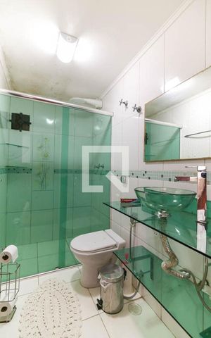 Casa à venda com 500m², 5 quartos e 5 vagas Casa à venda com 500m², 5 quartos e 5 vagasBanheiro da Suíte 3