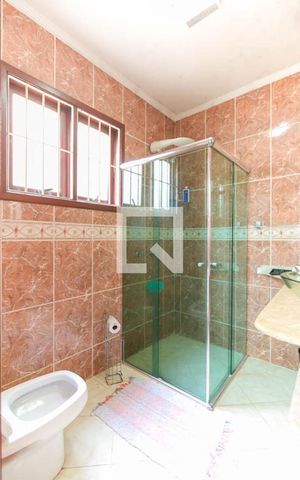 Casa à venda com 500m², 5 quartos e 5 vagas Casa à venda com 500m², 5 quartos e 5 vagasBanheiro da Suíte 2
