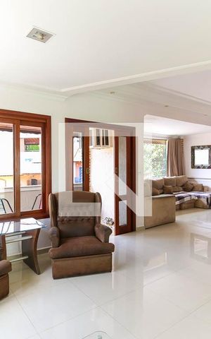 Casa à venda com 500m², 5 quartos e 5 vagas Casa à venda com 500m², 5 quartos e 5 vagasSala