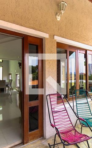 Casa à venda com 500m², 5 quartos e 5 vagas Casa à venda com 500m², 5 quartos e 5 vagasVaranda da Sala