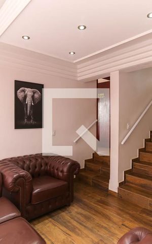 Casa à venda com 500m², 5 quartos e 5 vagas Casa à venda com 500m², 5 quartos e 5 vagasSala 2