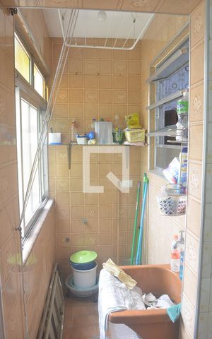 Apartamento para alugar com 77m², 2 quartos e 1 vagaÁrea de Serviço
