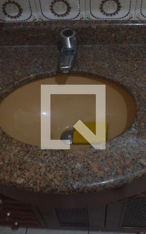 Apartamento para alugar com 77m², 2 quartos e 1 vagaBanheiro