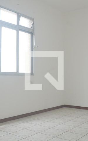 Apartamento para alugar com 77m², 2 quartos e 1 vagaSala