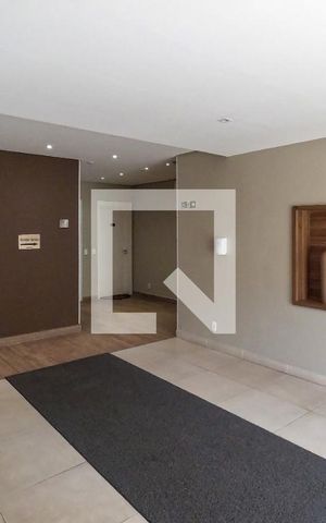 Apartamento à venda com 62m², 2 quartos e 1 vaga Apartamento à venda com 62m², 2 quartos e 1 vagaHall social