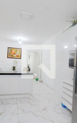 Casa à venda com 147m², 3 quartos e 2 vagas Casa à venda com 147m², 3 quartos e 2 vagasCozinha