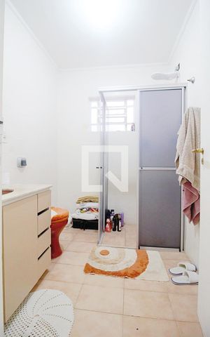 Casa à venda com 147m², 3 quartos e 2 vagas Casa à venda com 147m², 3 quartos e 2 vagasBanheiro Social