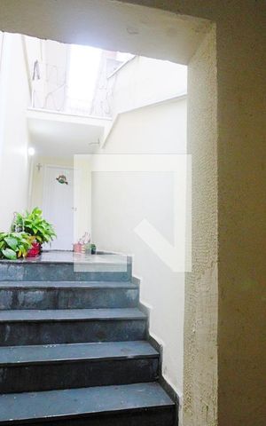 Casa à venda com 147m², 3 quartos e 2 vagas Casa à venda com 147m², 3 quartos e 2 vagasCorredor externo