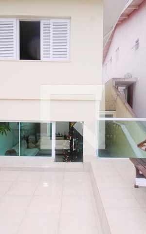 Casa à venda com 147m², 3 quartos e 2 vagas Casa à venda com 147m², 3 quartos e 2 vagasVaranda da Sala