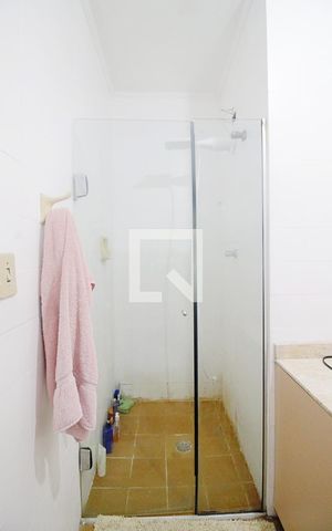 Casa à venda com 147m², 3 quartos e 2 vagas Casa à venda com 147m², 3 quartos e 2 vagasBanheiro da Suíte 1