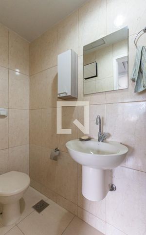 Apartamento à venda com 102m², 3 quartos e 2 vagasBanheiro 
