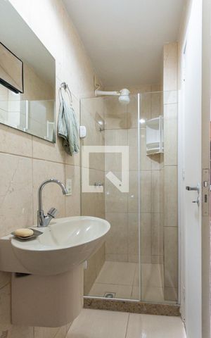 Apartamento à venda com 102m², 3 quartos e 2 vagasBanheiro 