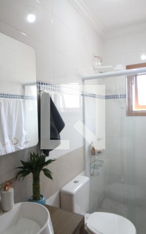 Casa à venda com 104m², 3 quartos e 2 vagasBanheiro da Suíte