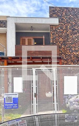 Casa à venda com 139m², 3 quartos e 1 vagaFachada