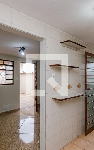 Casa para alugar com 74m², 2 quartos e sem vaga Casa para alugar com 74m², 2 quartos e sem vagaCozinha