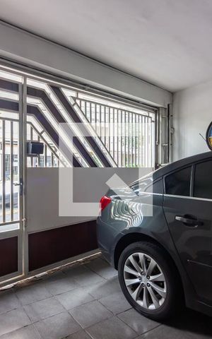 Casa à venda com 140m², 3 quartos e 2 vagas Casa à venda com 140m², 3 quartos e 2 vagasGaragem