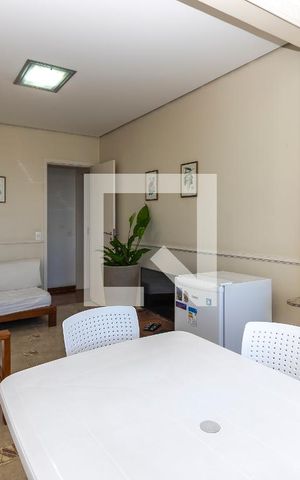 Apartamento à venda com 205m², 4 quartos e 4 vagas Apartamento à venda com 205m², 4 quartos e 4 vagasCopa