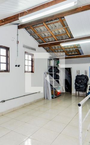 Casa à venda com 200m², 3 quartos e 4 vagasSótão 